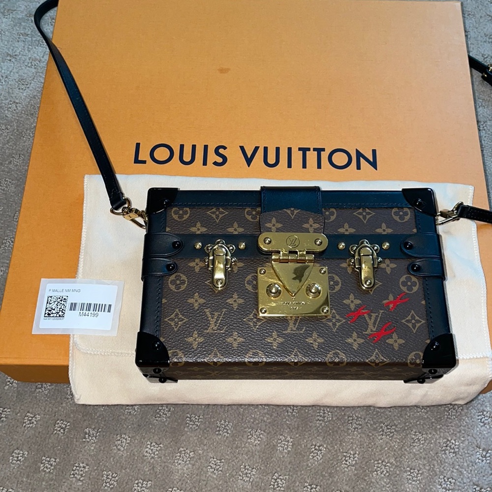 Louis Vuitton petite Malle